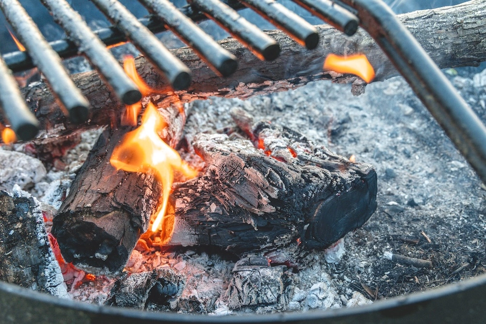 camp riverslanding grill